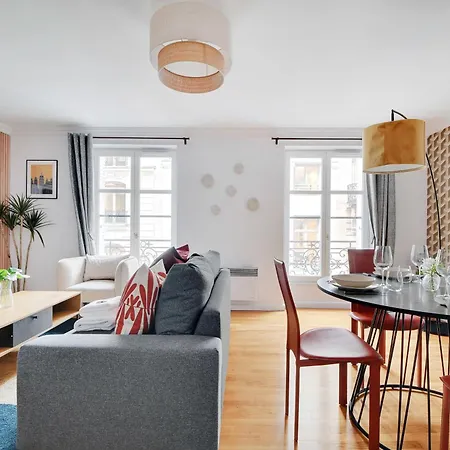 Charming -1br-4p- Arc De Triomphe Apartament
