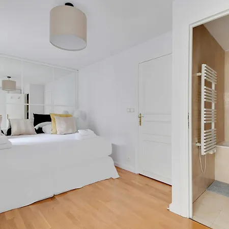 Apartament Charming -1br-4p- Arc De Triomphe Paryż