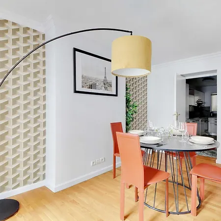 Charming -1br-4p- Arc De Triomphe Apartment Paris