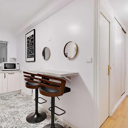 Charming -1br-4p- Arc De Triomphe *